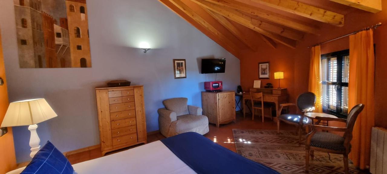 Hotel Sara De Ur La Cabrera Zewnętrze zdjęcie