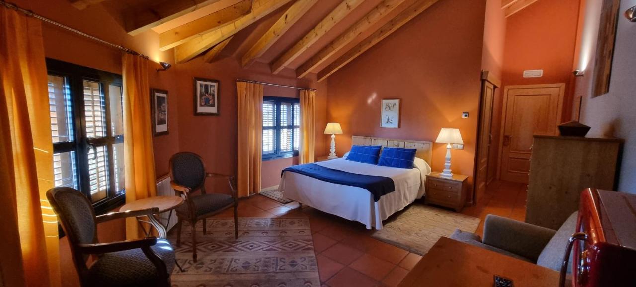Hotel Sara De Ur La Cabrera Zewnętrze zdjęcie