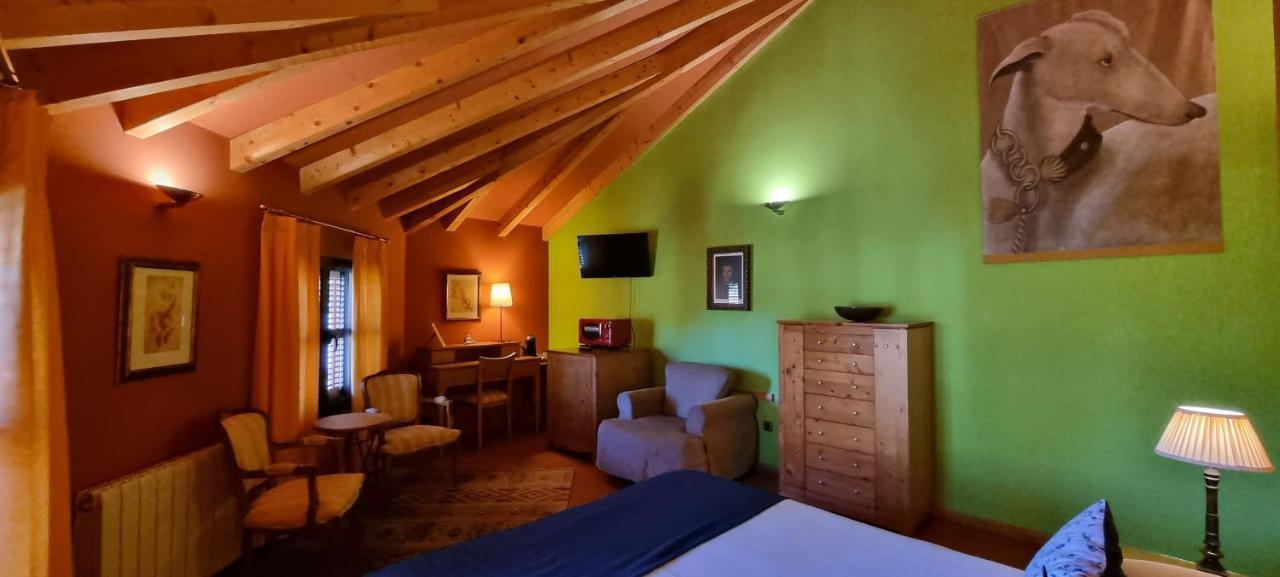 Hotel Sara De Ur La Cabrera Zewnętrze zdjęcie