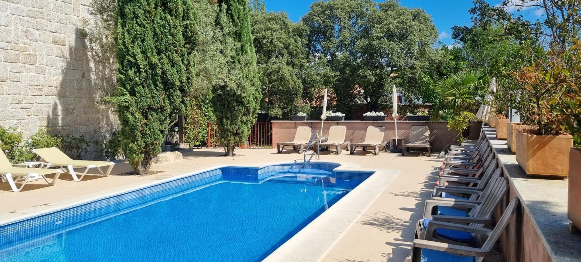 Hotel Sara De Ur La Cabrera Zewnętrze zdjęcie