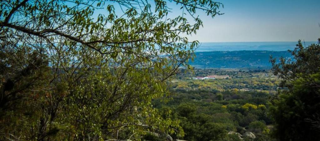 Hotel Sara De Ur La Cabrera Zewnętrze zdjęcie