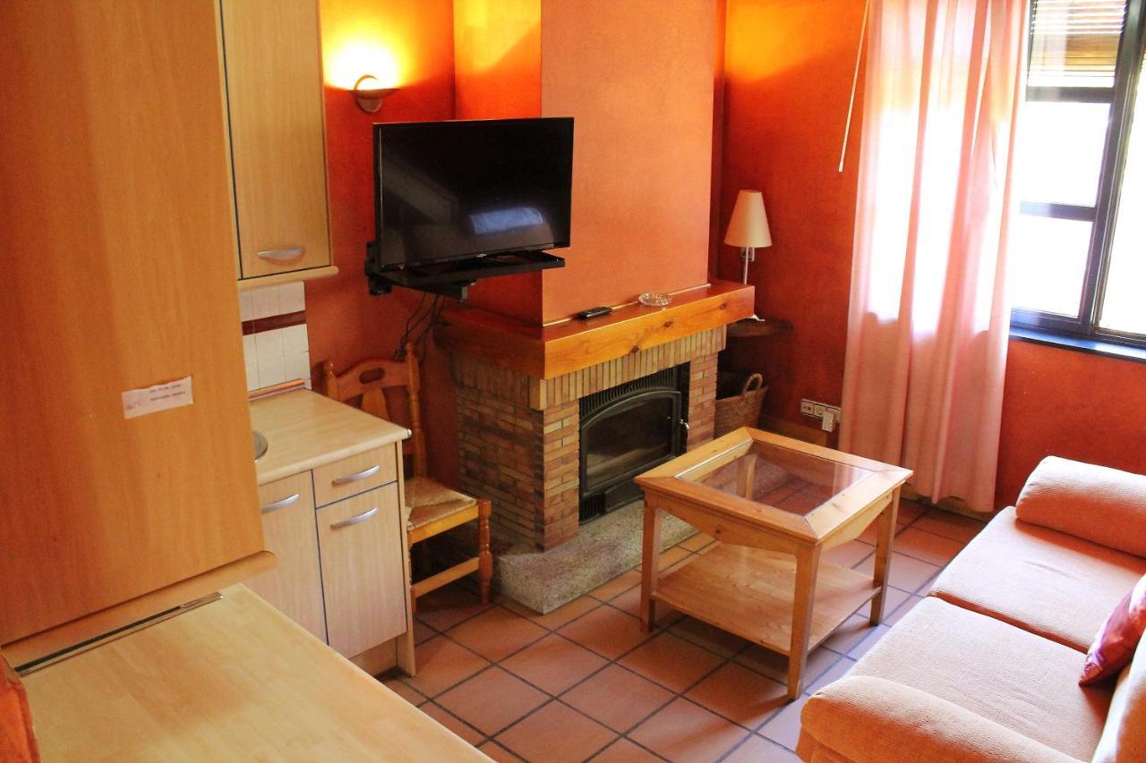 Hotel Sara De Ur La Cabrera Zewnętrze zdjęcie