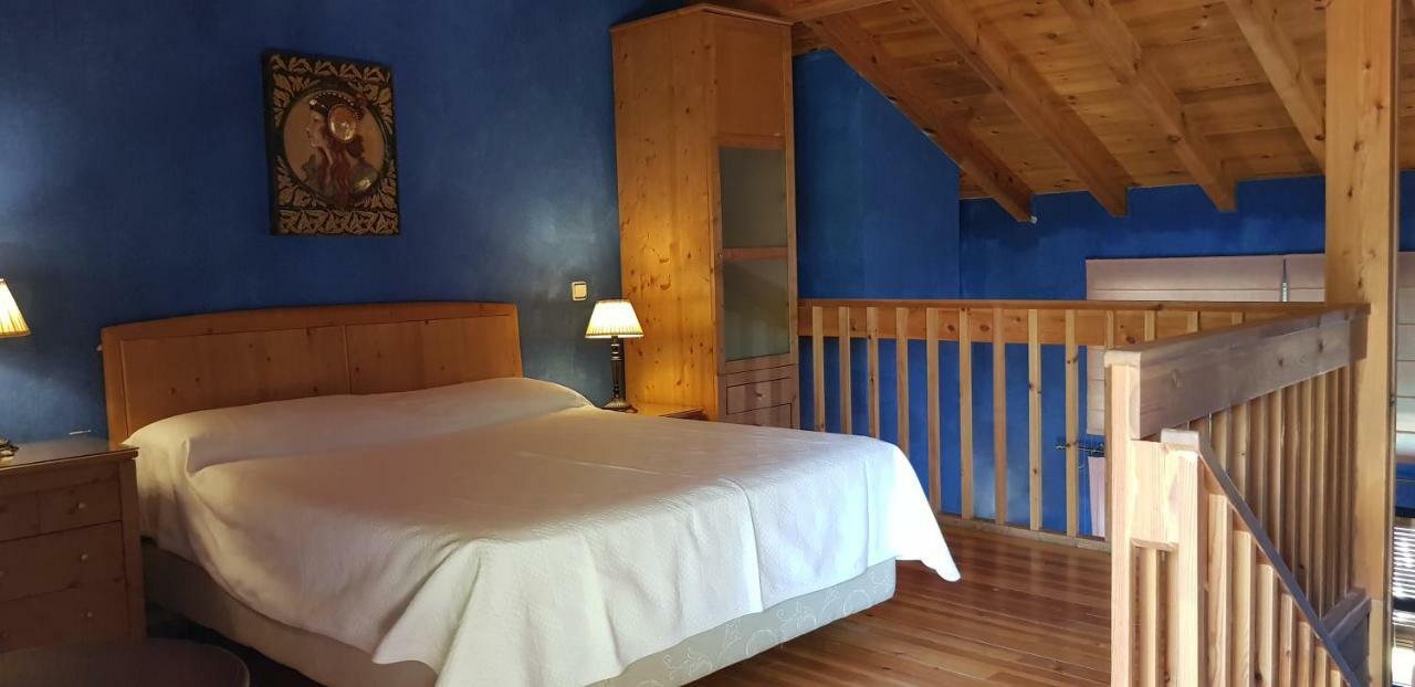 Hotel Sara De Ur La Cabrera Zewnętrze zdjęcie