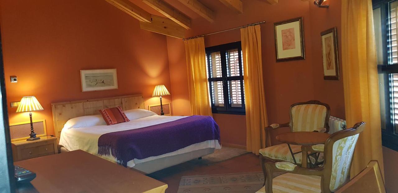 Hotel Sara De Ur La Cabrera Zewnętrze zdjęcie