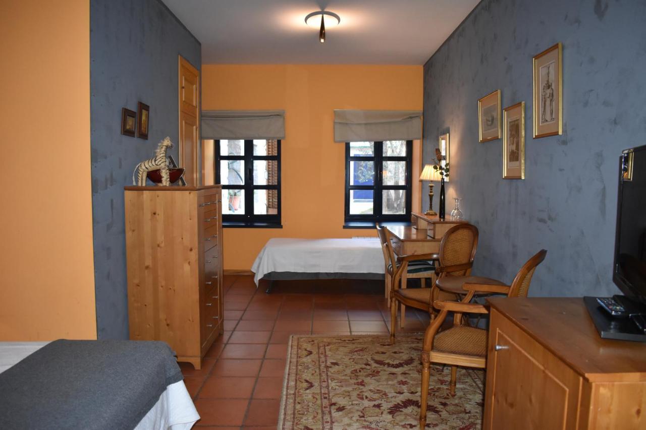 Hotel Sara De Ur La Cabrera Zewnętrze zdjęcie